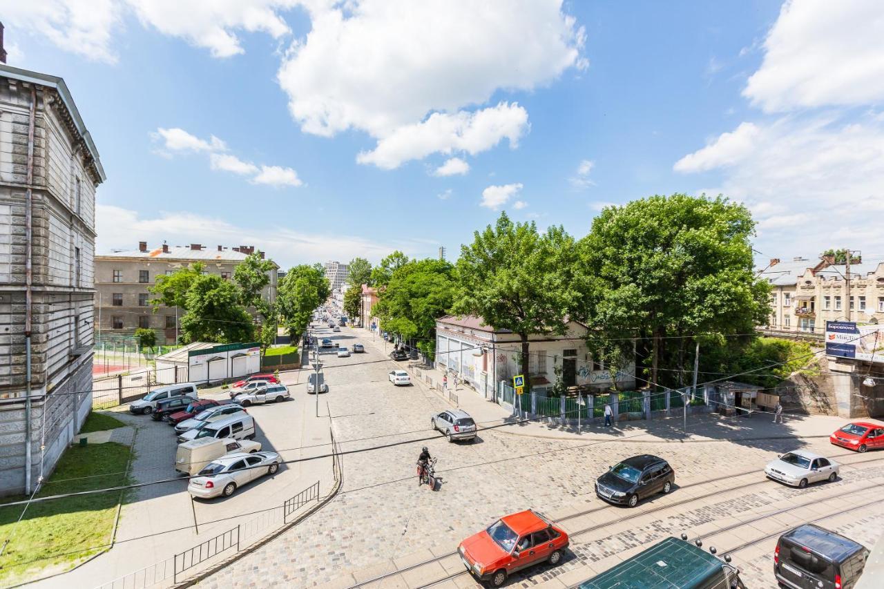 Сучасна Квартира По Вул Дарії Гусяк 9 Біля Краківського Lviv Eksteriør bilde